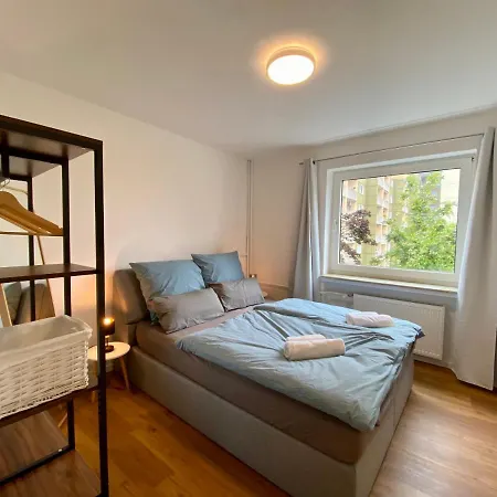 Lemon - 4 Per - Garage - 65 Zoll *